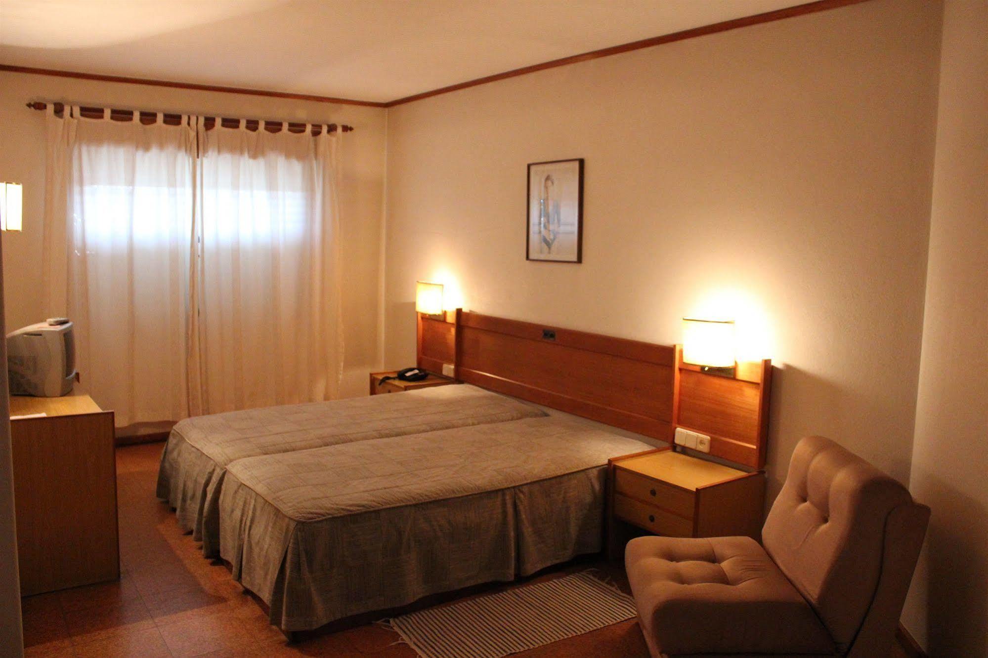 Hotel Bom Sucesso Vila de Prado ภายนอก รูปภาพ